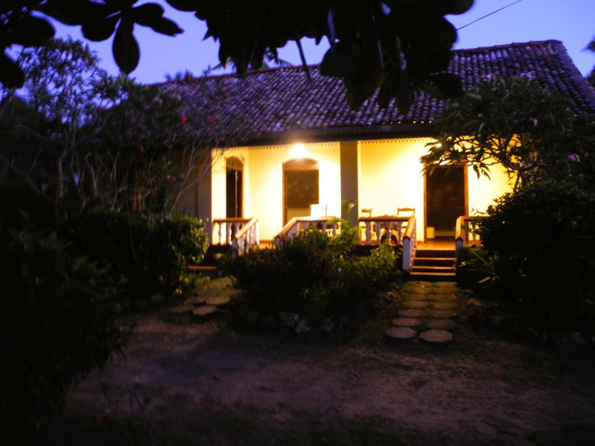 Top Of The Hill Guesthouse Weligama Exteriér fotografie