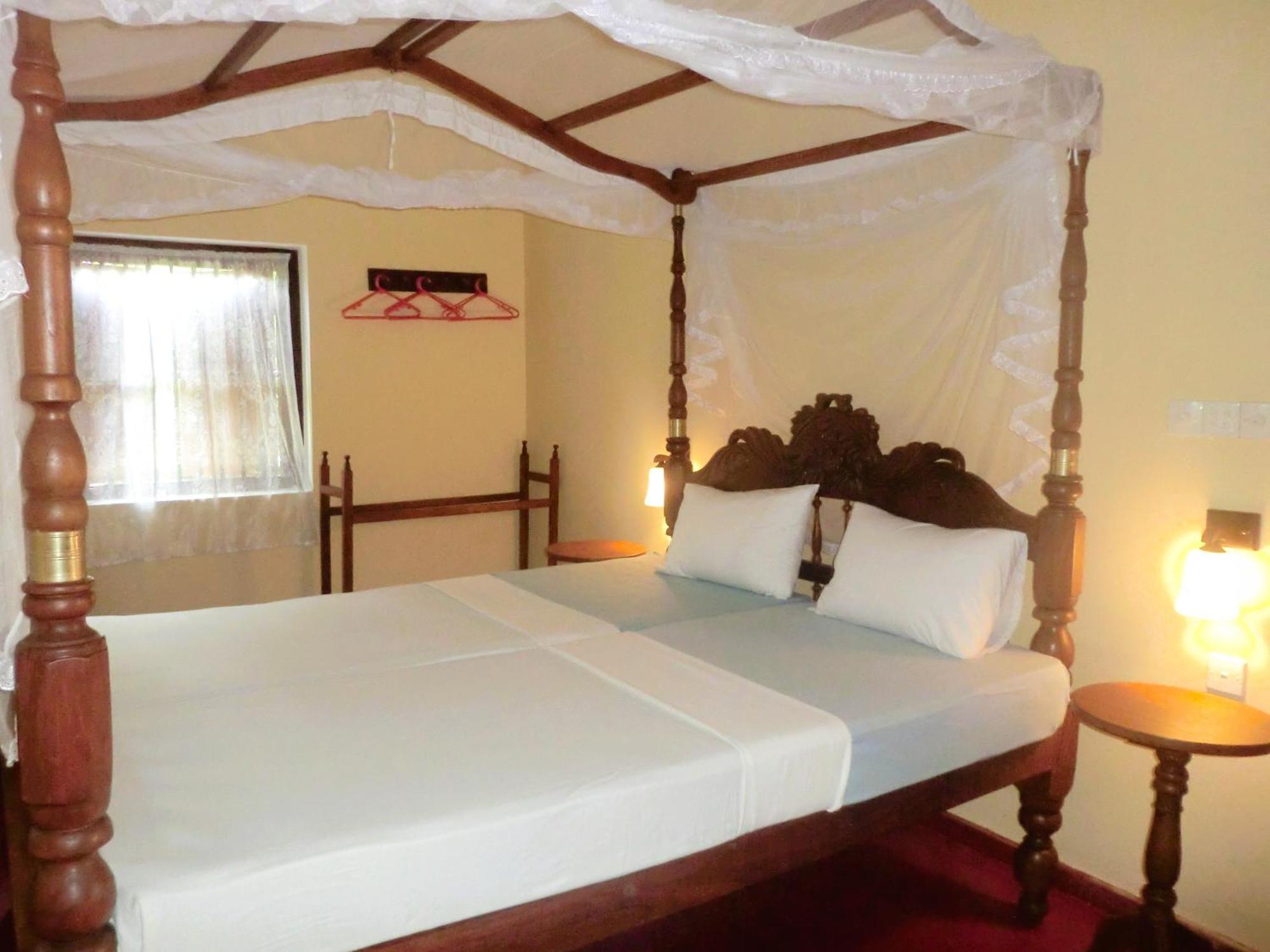 Top Of The Hill Guesthouse Weligama Pokoj fotografie